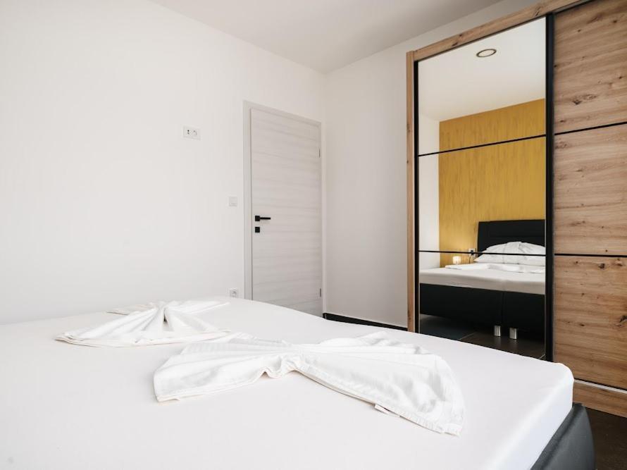 Luxury Apartments-La Dino Maky Vodice Room photo